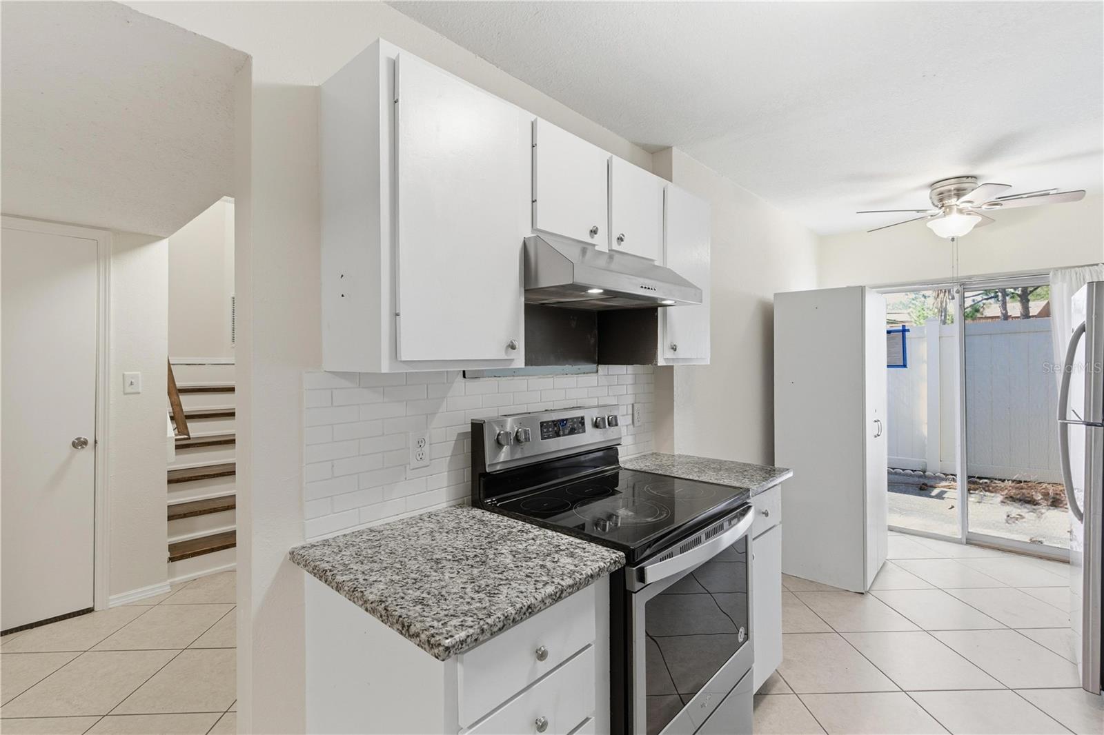 2058 SUNSET POINT RD #15, CLEARWATER, FL, 33765