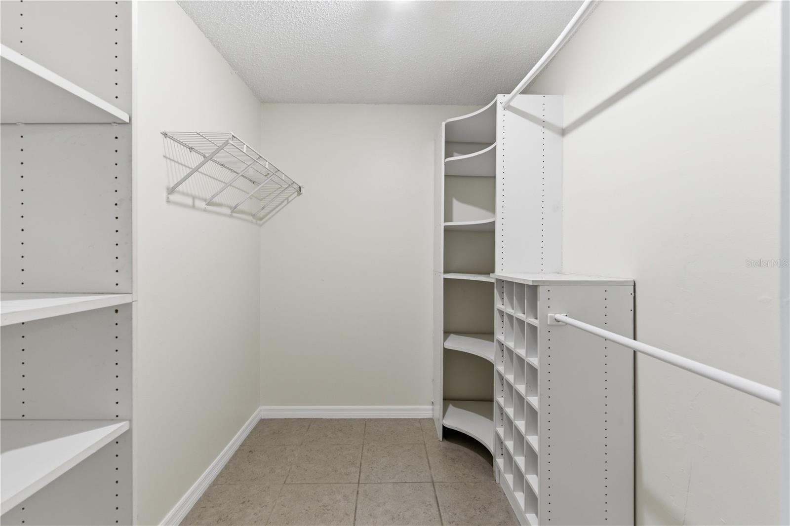 2058 SUNSET POINT RD #15, CLEARWATER, FL, 33765