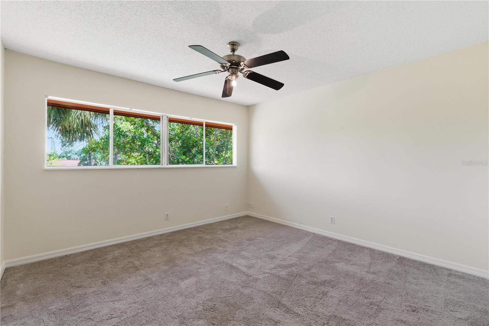 2058 SUNSET POINT RD #15, CLEARWATER, FL, 33765