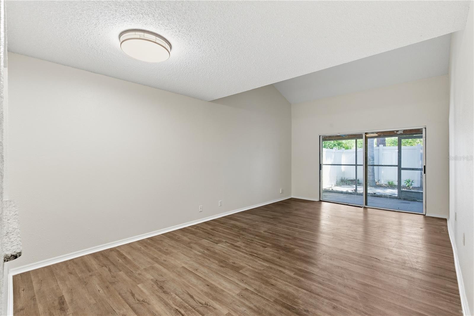 2058 SUNSET POINT RD #15, CLEARWATER, FL, 33765