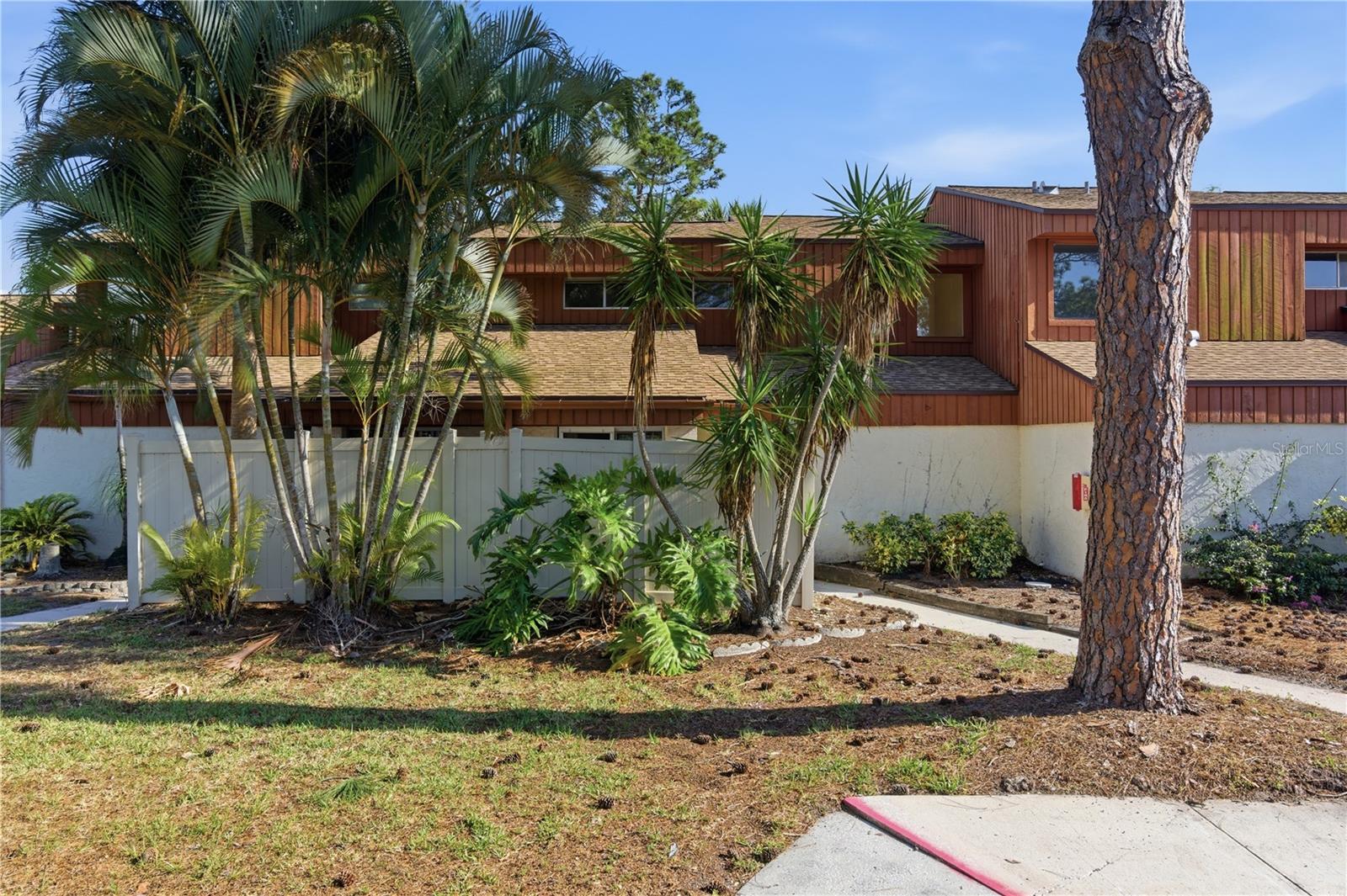2058 SUNSET POINT RD #15, CLEARWATER, FL, 33765