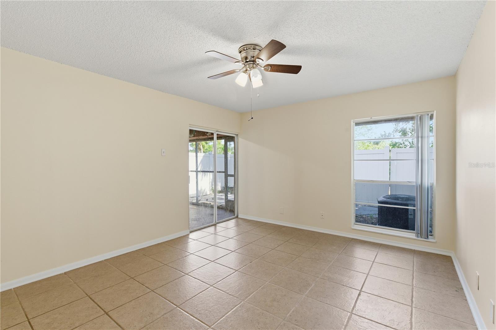 2058 SUNSET POINT RD #15, CLEARWATER, FL, 33765