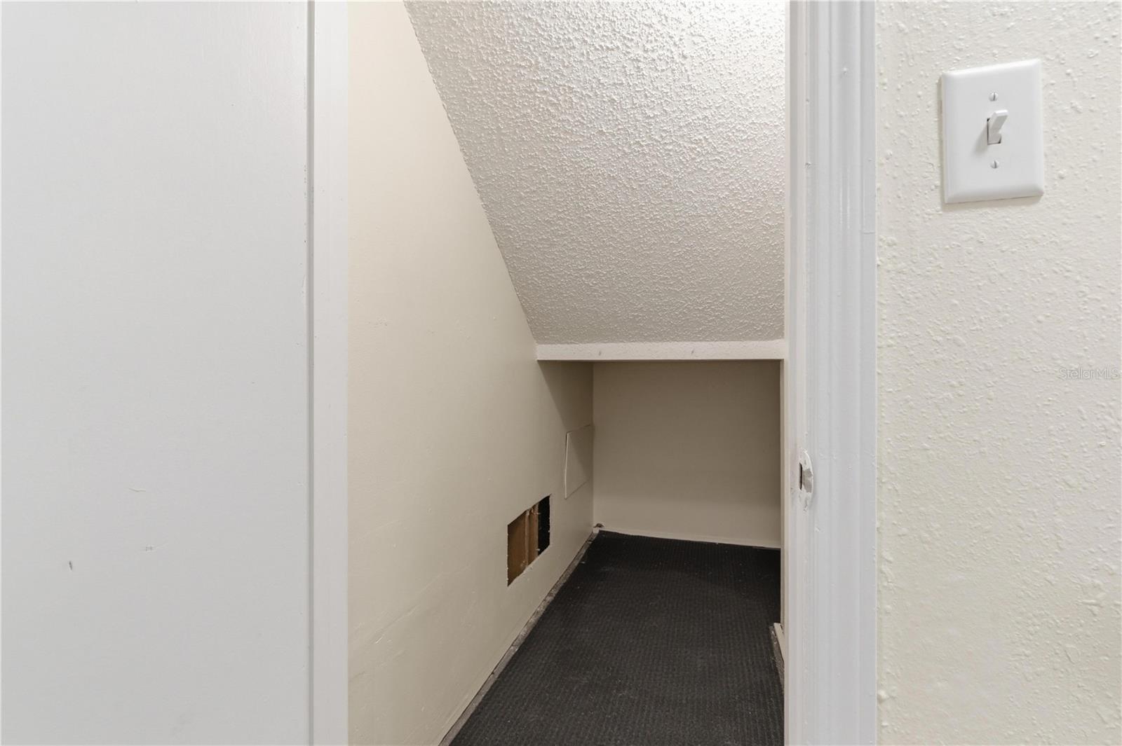 2058 SUNSET POINT RD #15, CLEARWATER, FL, 33765