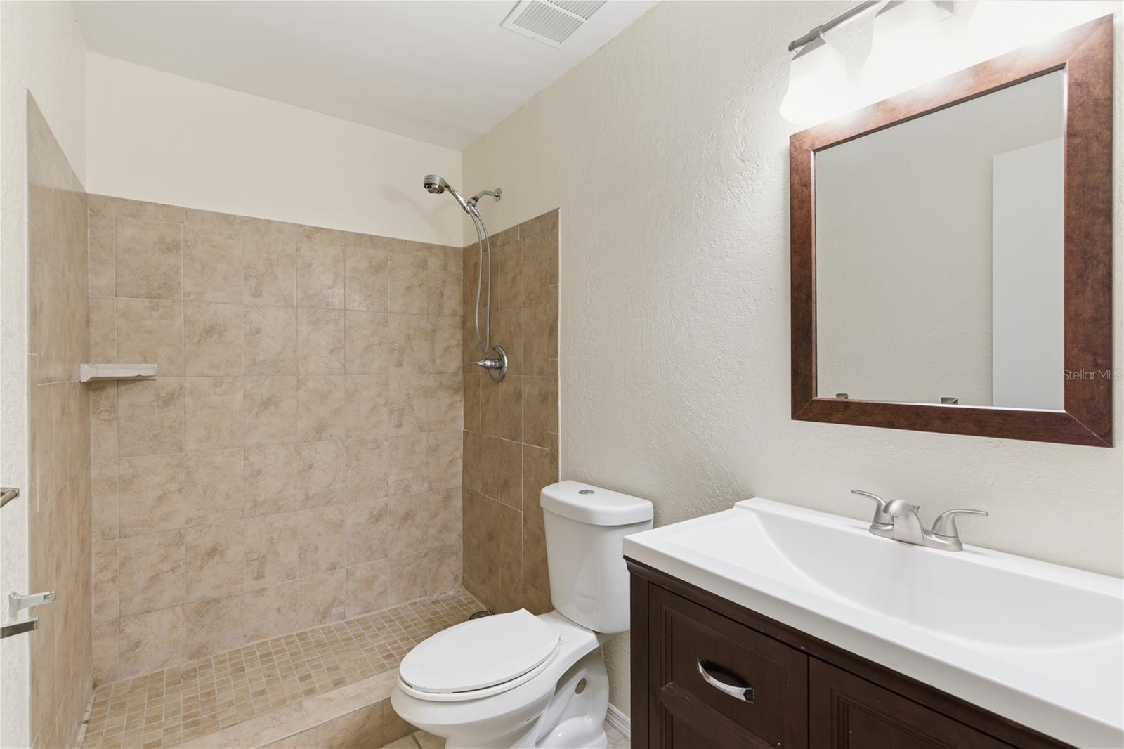 2058 SUNSET POINT RD #15, CLEARWATER, FL, 33765