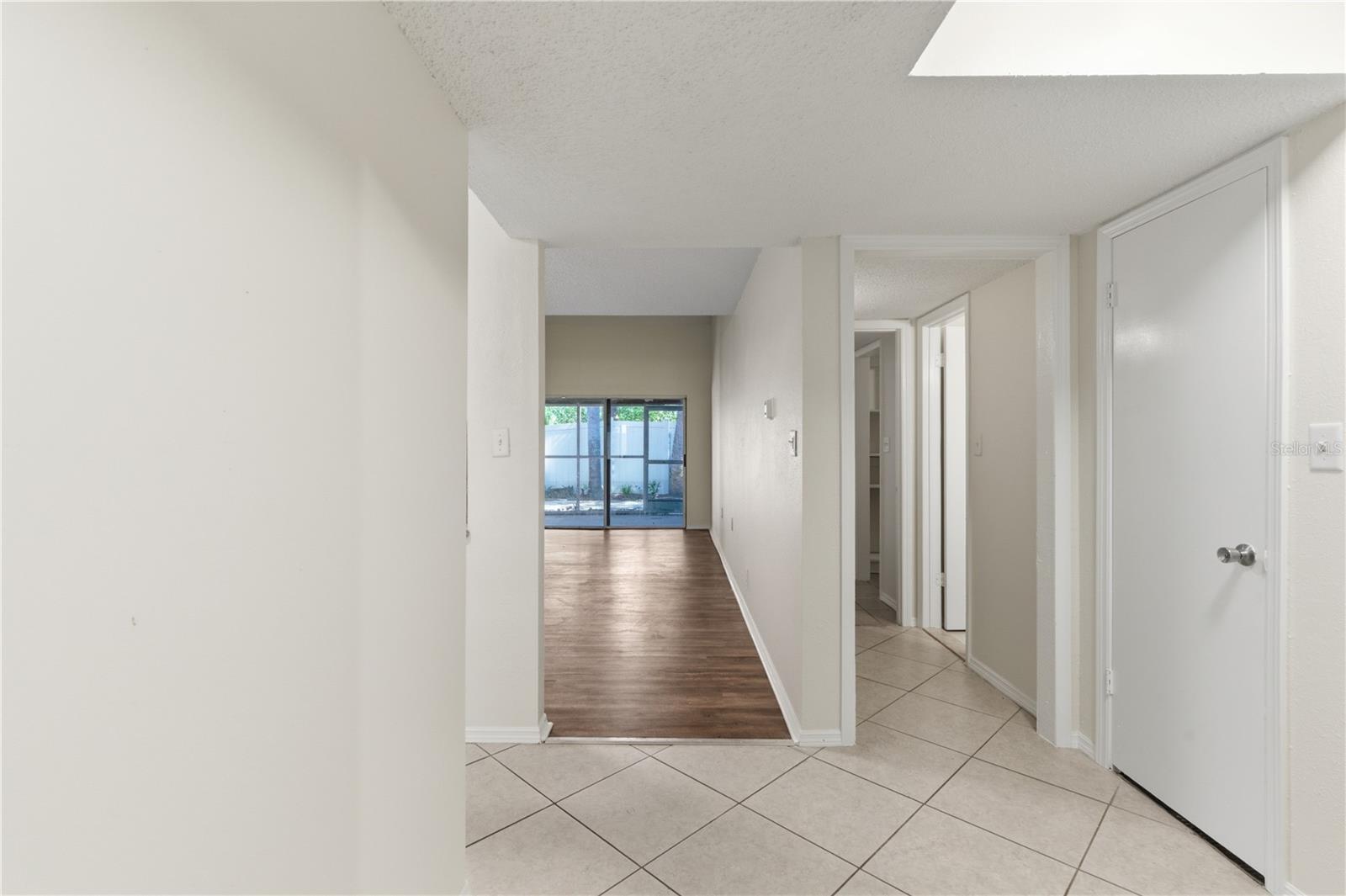 2058 SUNSET POINT RD #15, CLEARWATER, FL, 33765