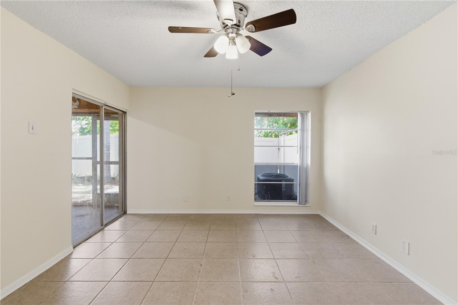 2058 SUNSET POINT RD #15, CLEARWATER, FL, 33765