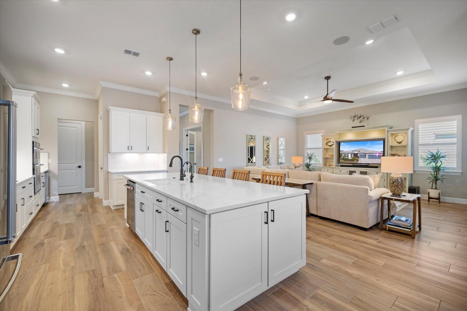 10333 BLUE RUNNER DR, ENGLEWOOD, FL, 34223