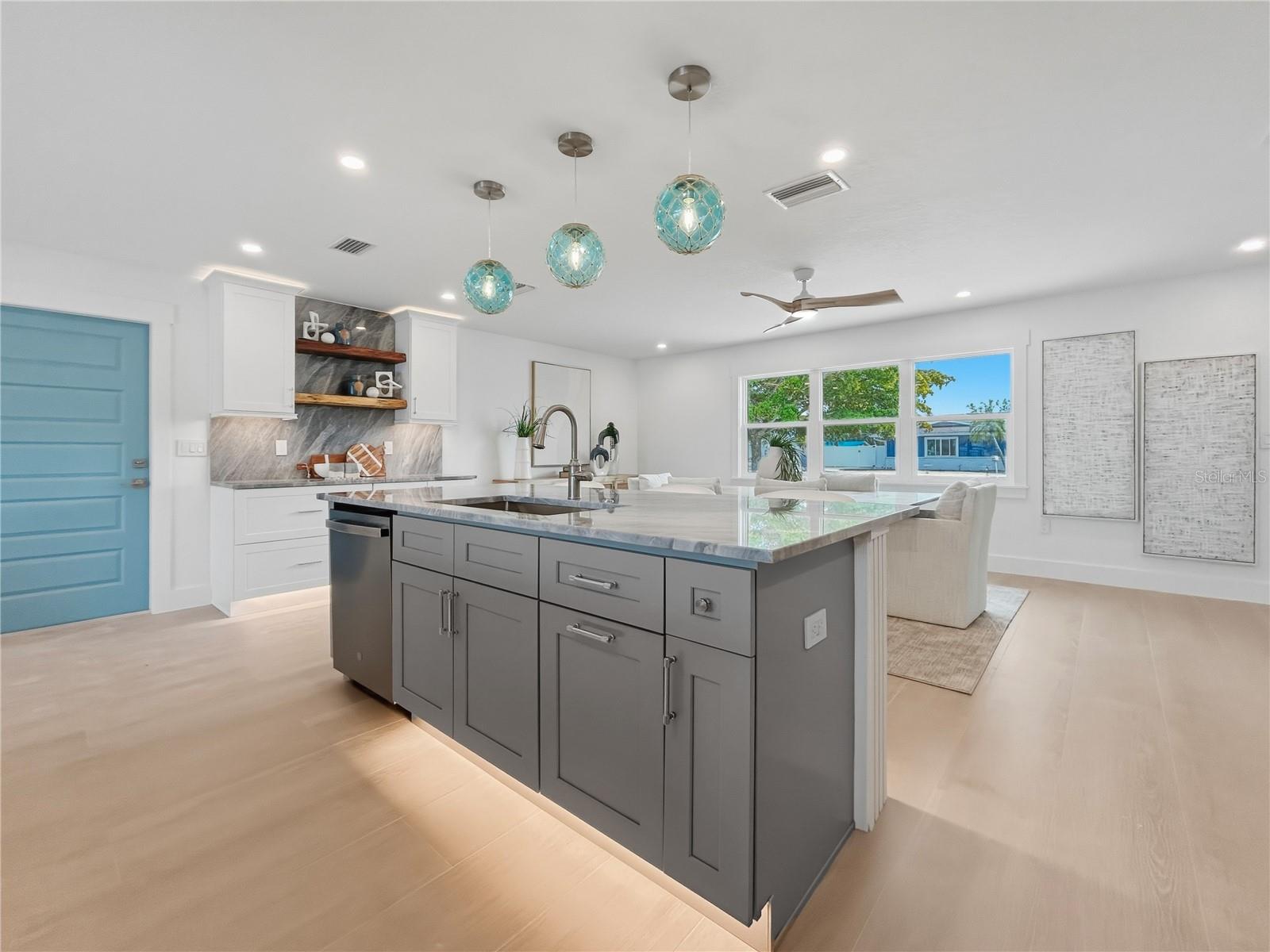 10304 KINGFISHER RD W, BRADENTON, FL, 34209