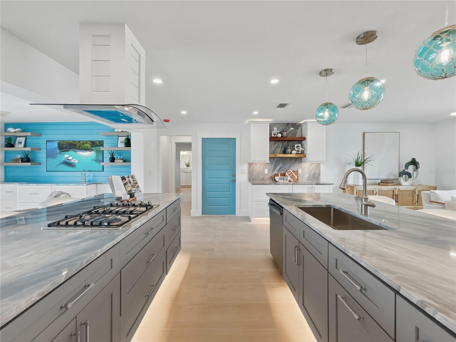 10304 KINGFISHER RD W, BRADENTON, FL, 34209