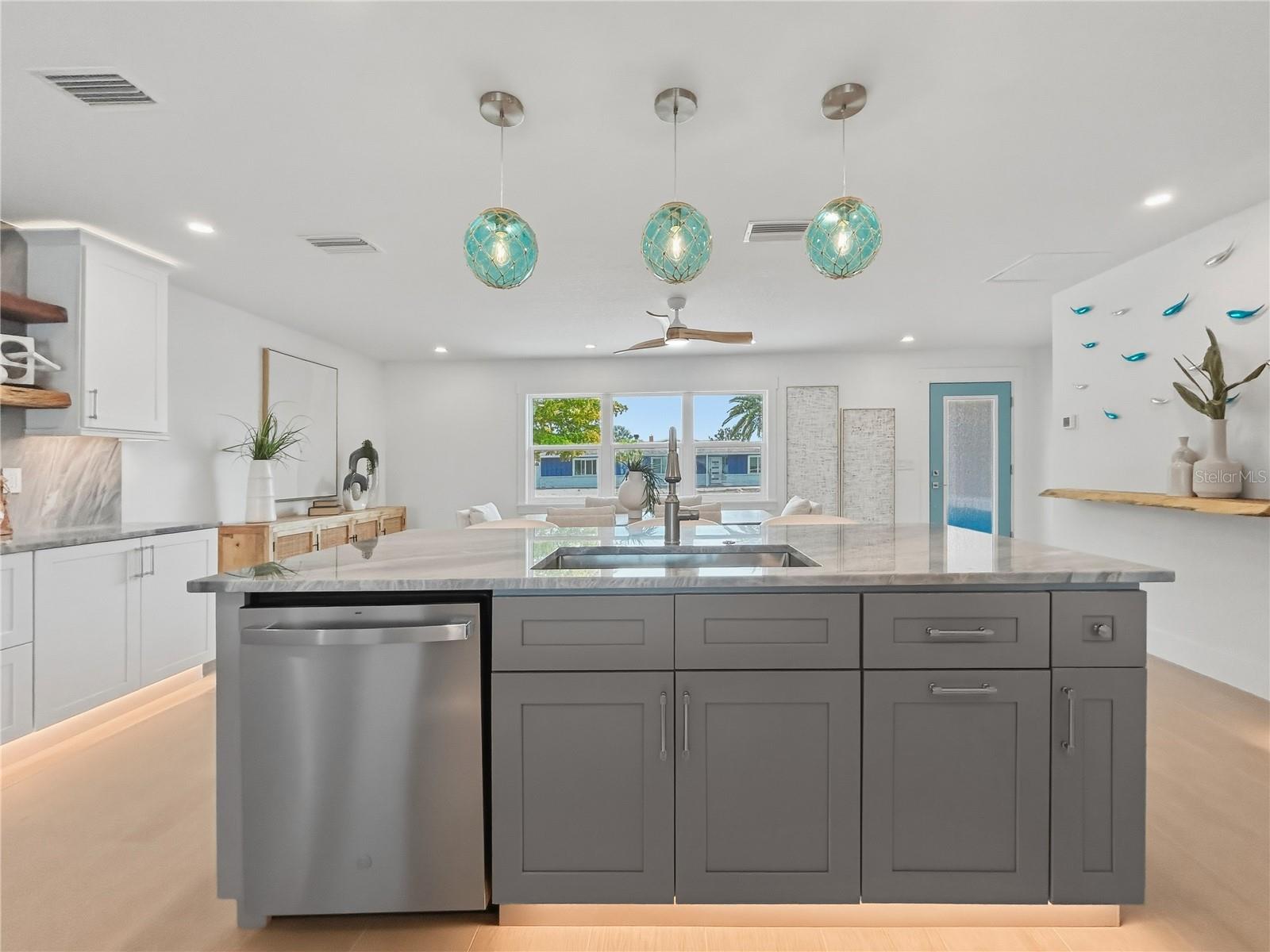 10304 KINGFISHER RD W, BRADENTON, FL, 34209