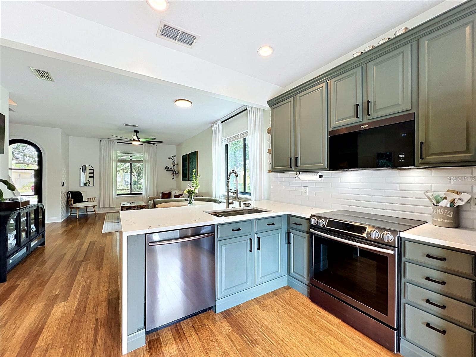 2738 PEPPER LN, ORLANDO, FL, 32812