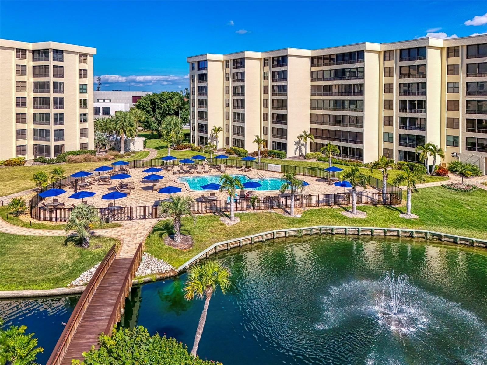 5790 MIDNIGHT PASS RD #209, SARASOTA, FL, 34242