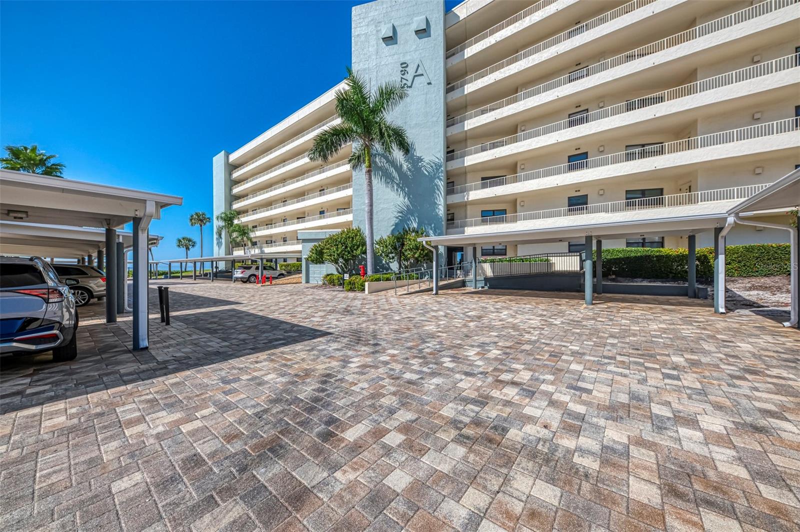 5790 MIDNIGHT PASS RD #209, SARASOTA, FL, 34242