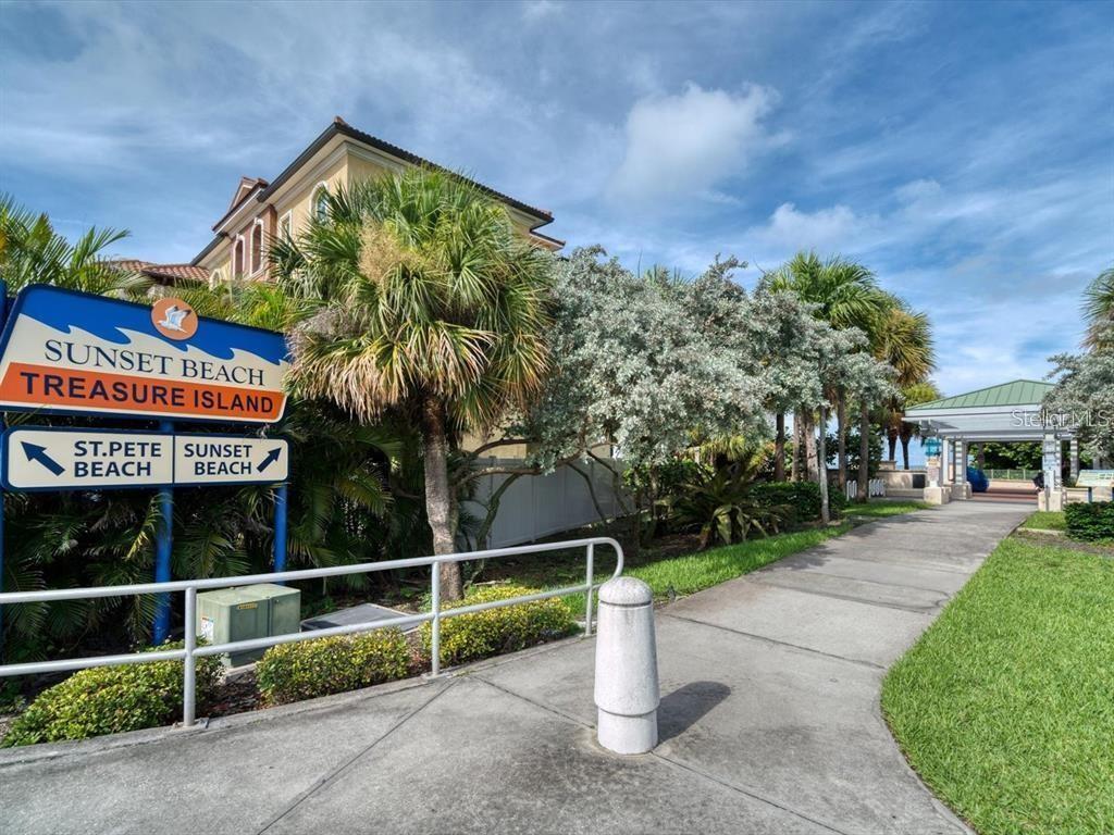 9825 HARRELL AVE #404, TREASURE ISLAND, FL, 33706