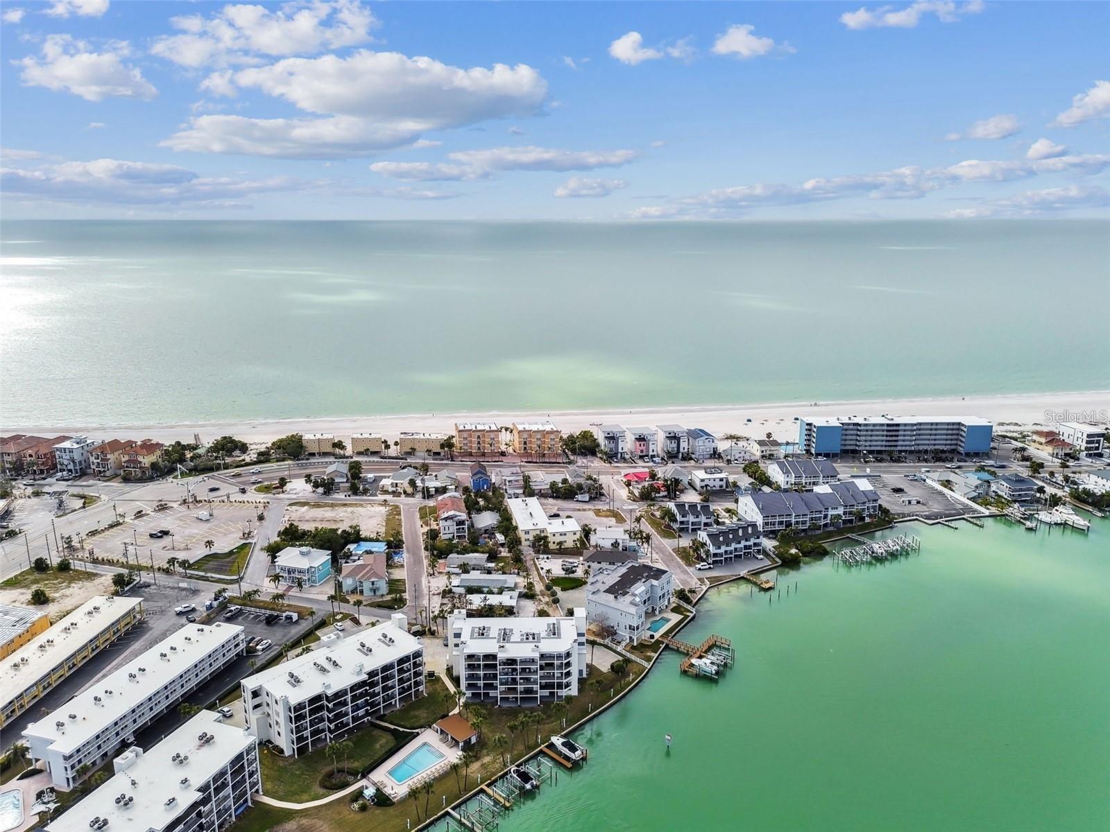 9825 HARRELL AVE #404, TREASURE ISLAND, FL, 33706