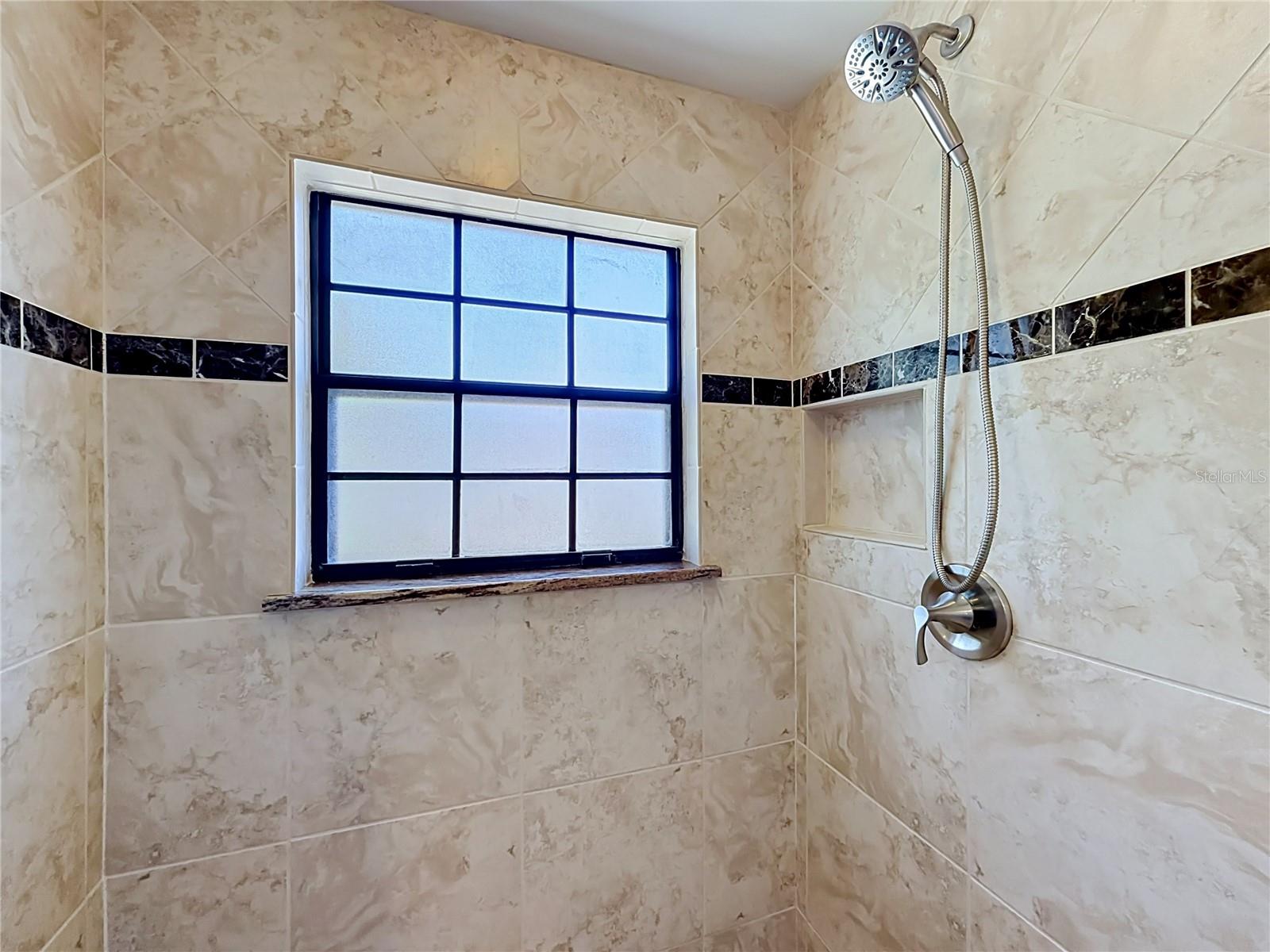 535 VIA FONTANA DR #202, ALTAMONTE SPRINGS, FL, 32714