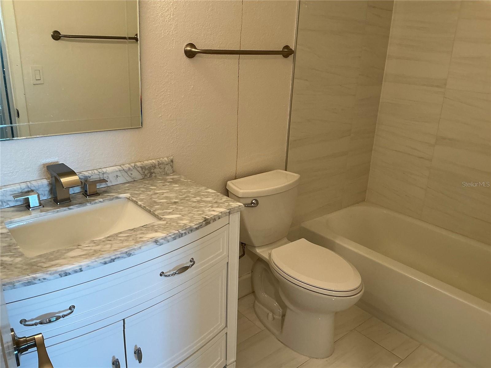 1860 MASSACHUSETTS AVE NE #311, ST PETERSBURG, FL, 33703