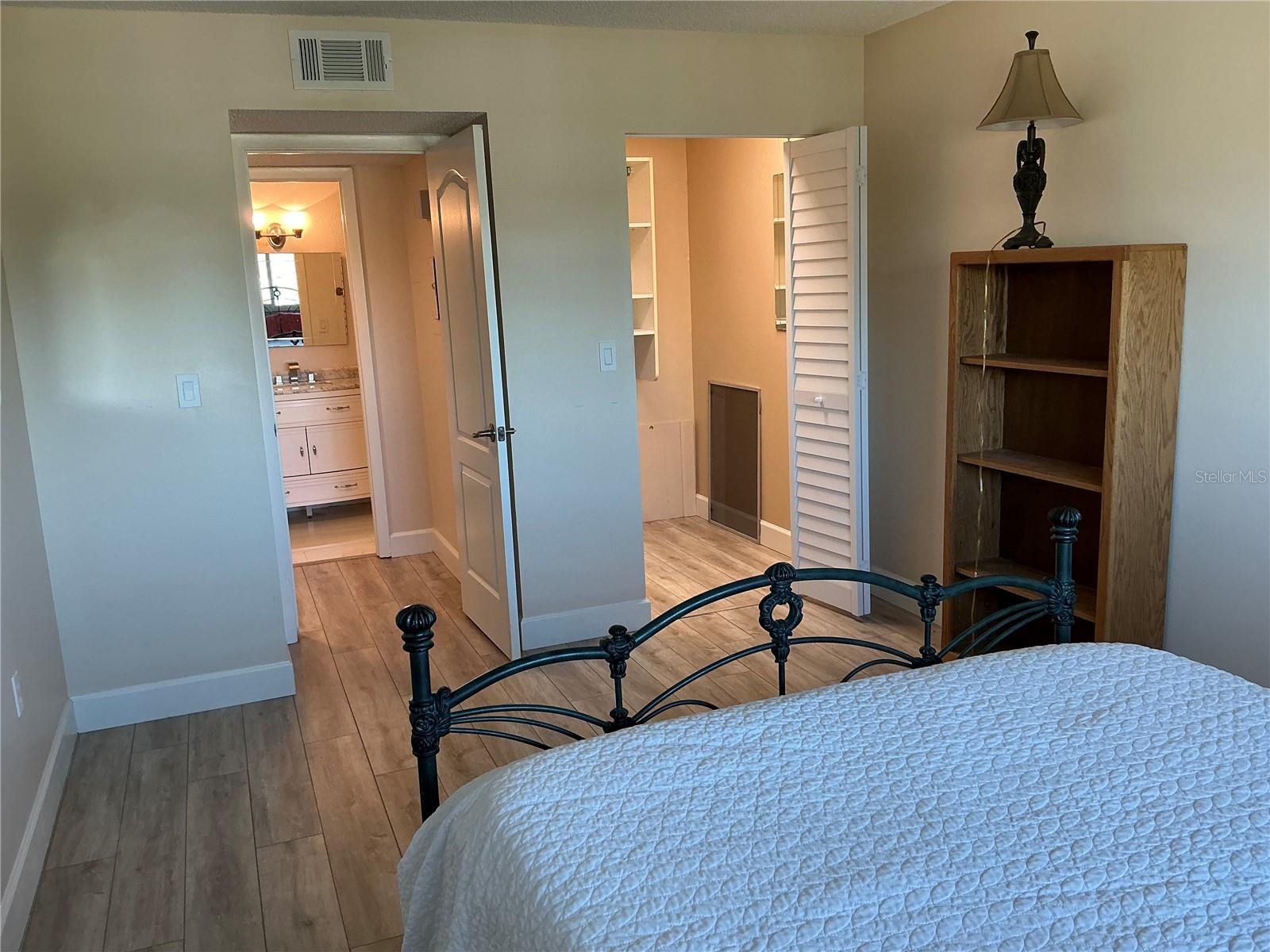 1860 MASSACHUSETTS AVE NE #311, ST PETERSBURG, FL, 33703