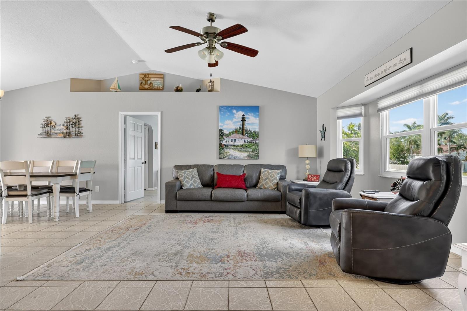 881 RIVIERA LN NW, PORT CHARLOTTE, FL, 33948