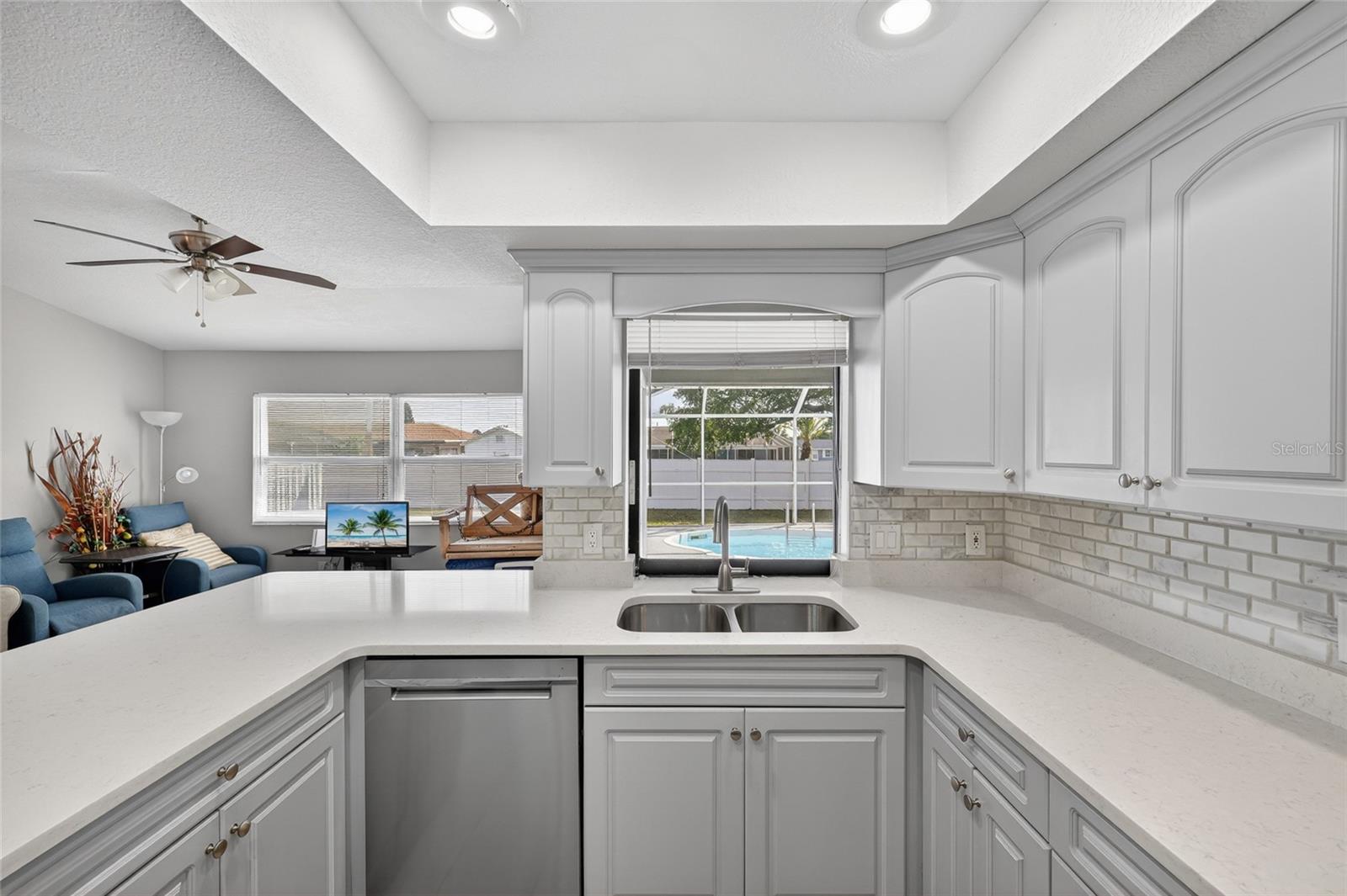 881 RIVIERA LN NW, PORT CHARLOTTE, FL, 33948