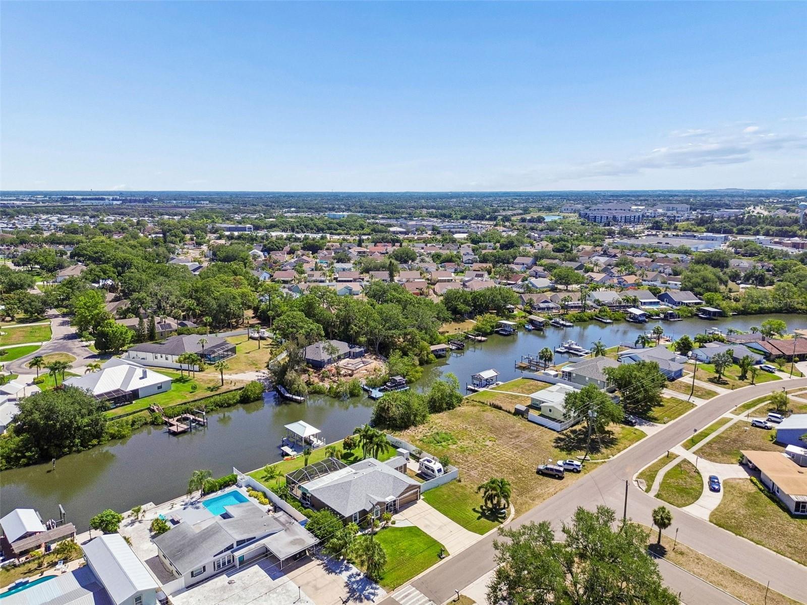 403 FLAMINGO DR, APOLLO BEACH, FL, 33572