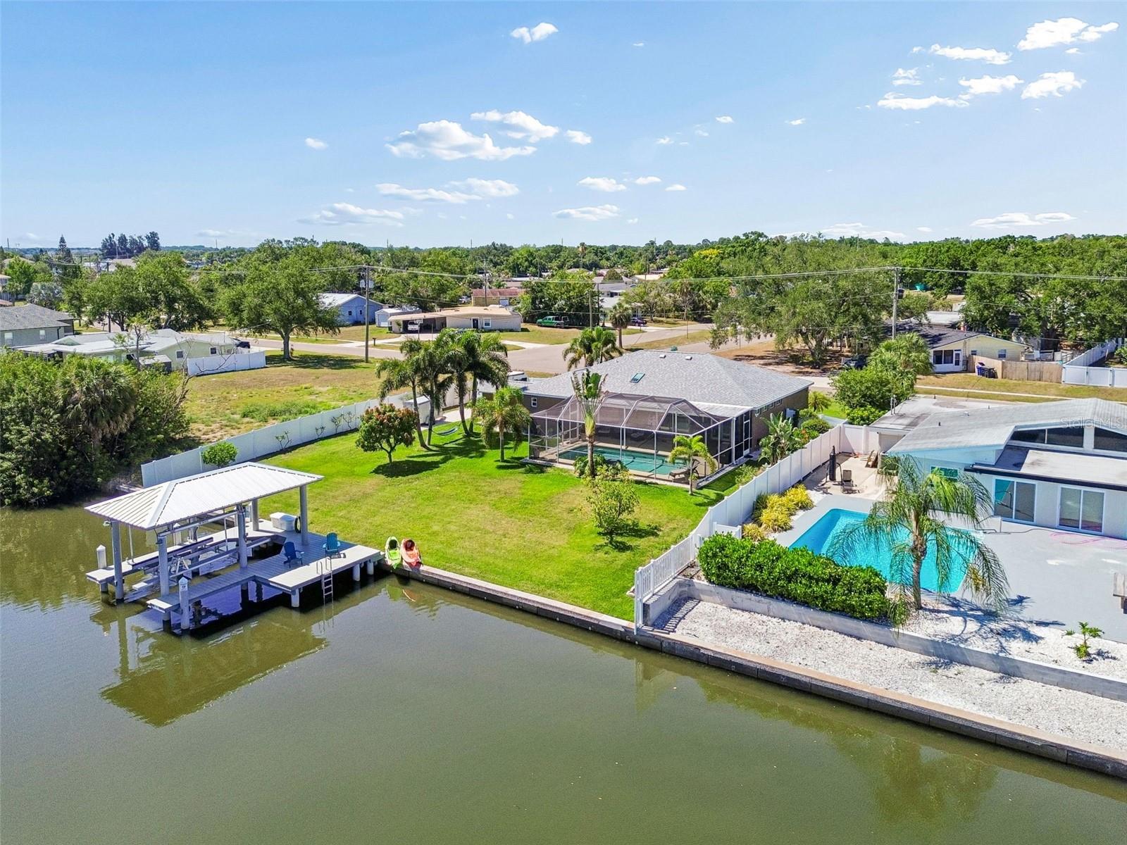 403 FLAMINGO DR, APOLLO BEACH, FL, 33572
