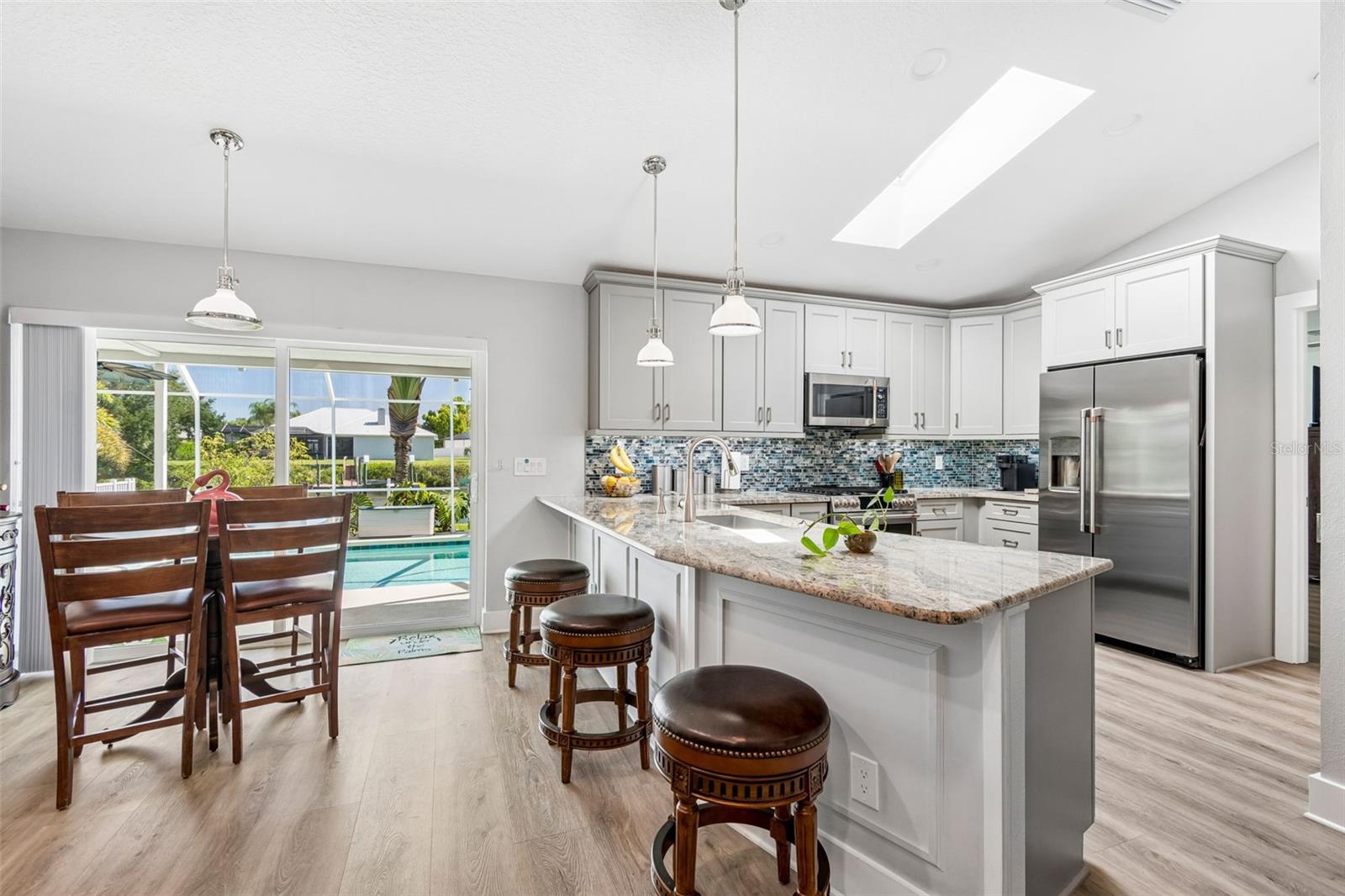 403 FLAMINGO DR, APOLLO BEACH, FL, 33572