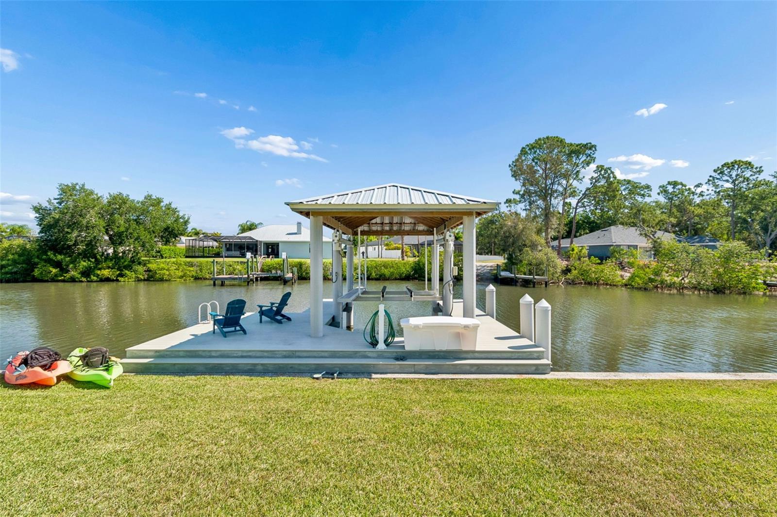 403 FLAMINGO DR, APOLLO BEACH, FL, 33572