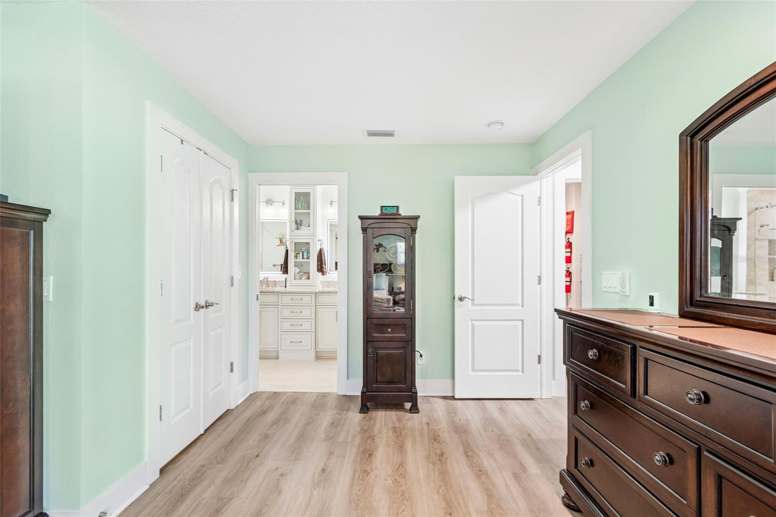 403 FLAMINGO DR, APOLLO BEACH, FL, 33572