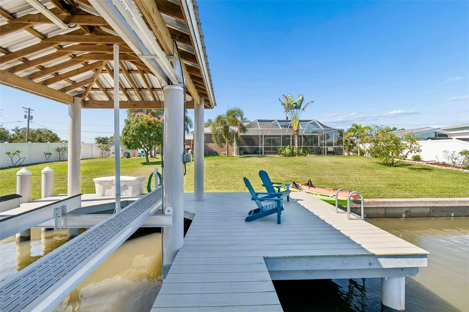403 FLAMINGO DR, APOLLO BEACH, FL, 33572