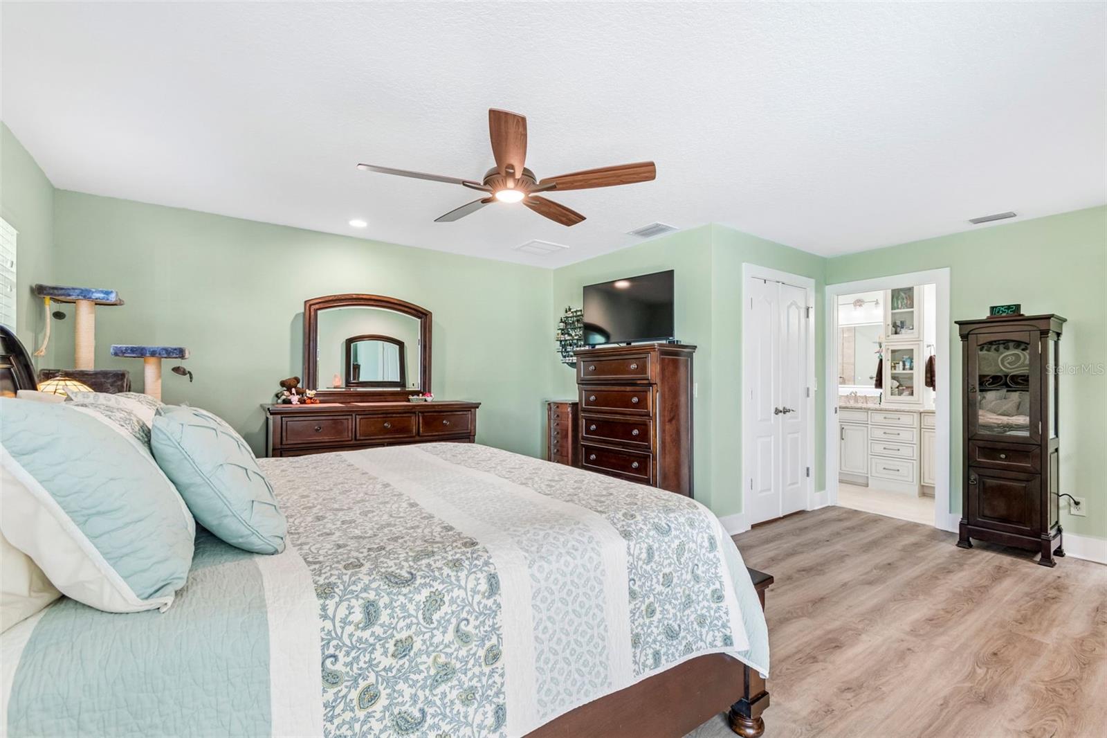 403 FLAMINGO DR, APOLLO BEACH, FL, 33572
