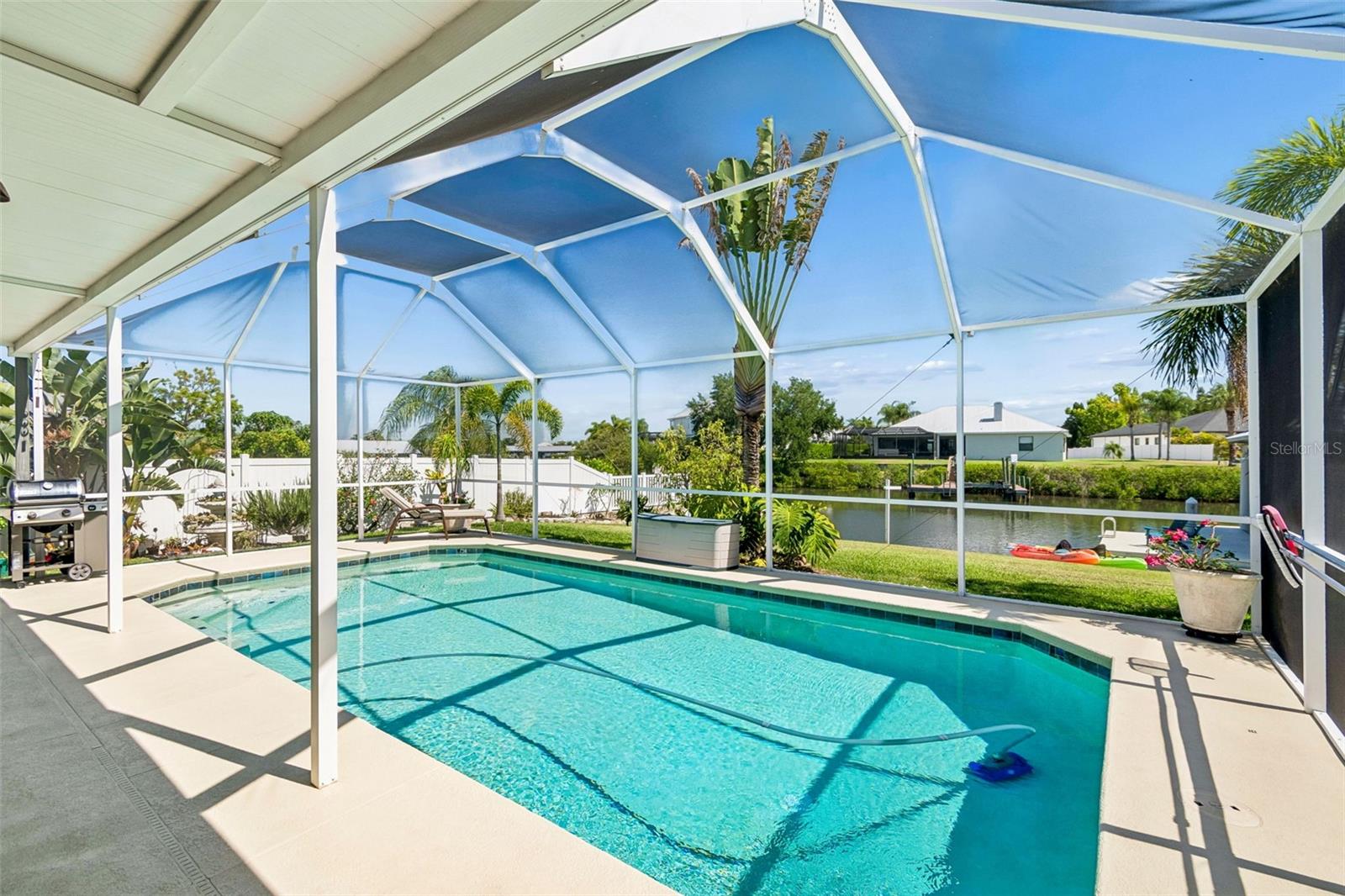 403 FLAMINGO DR, APOLLO BEACH, FL, 33572