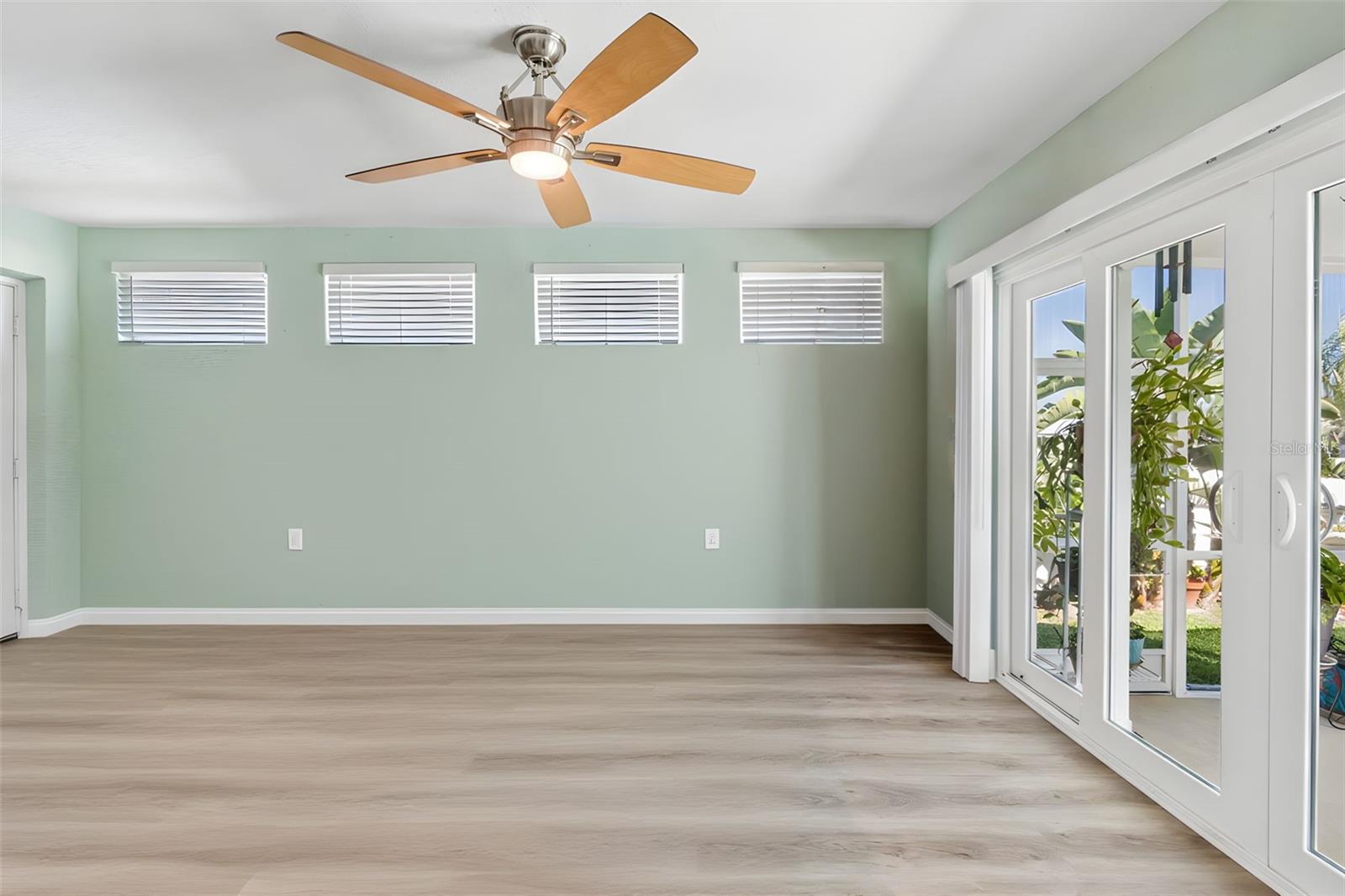 403 FLAMINGO DR, APOLLO BEACH, FL, 33572