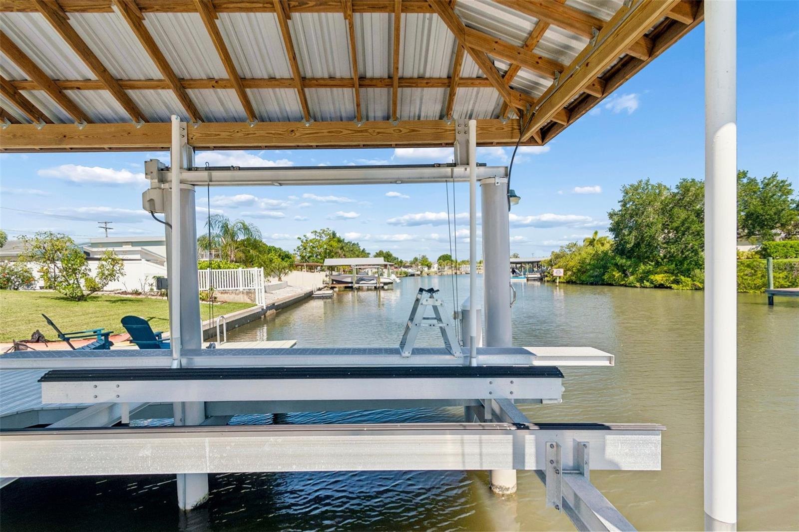 403 FLAMINGO DR, APOLLO BEACH, FL, 33572