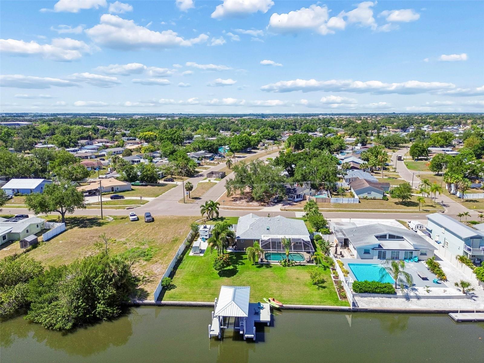 403 FLAMINGO DR, APOLLO BEACH, FL, 33572