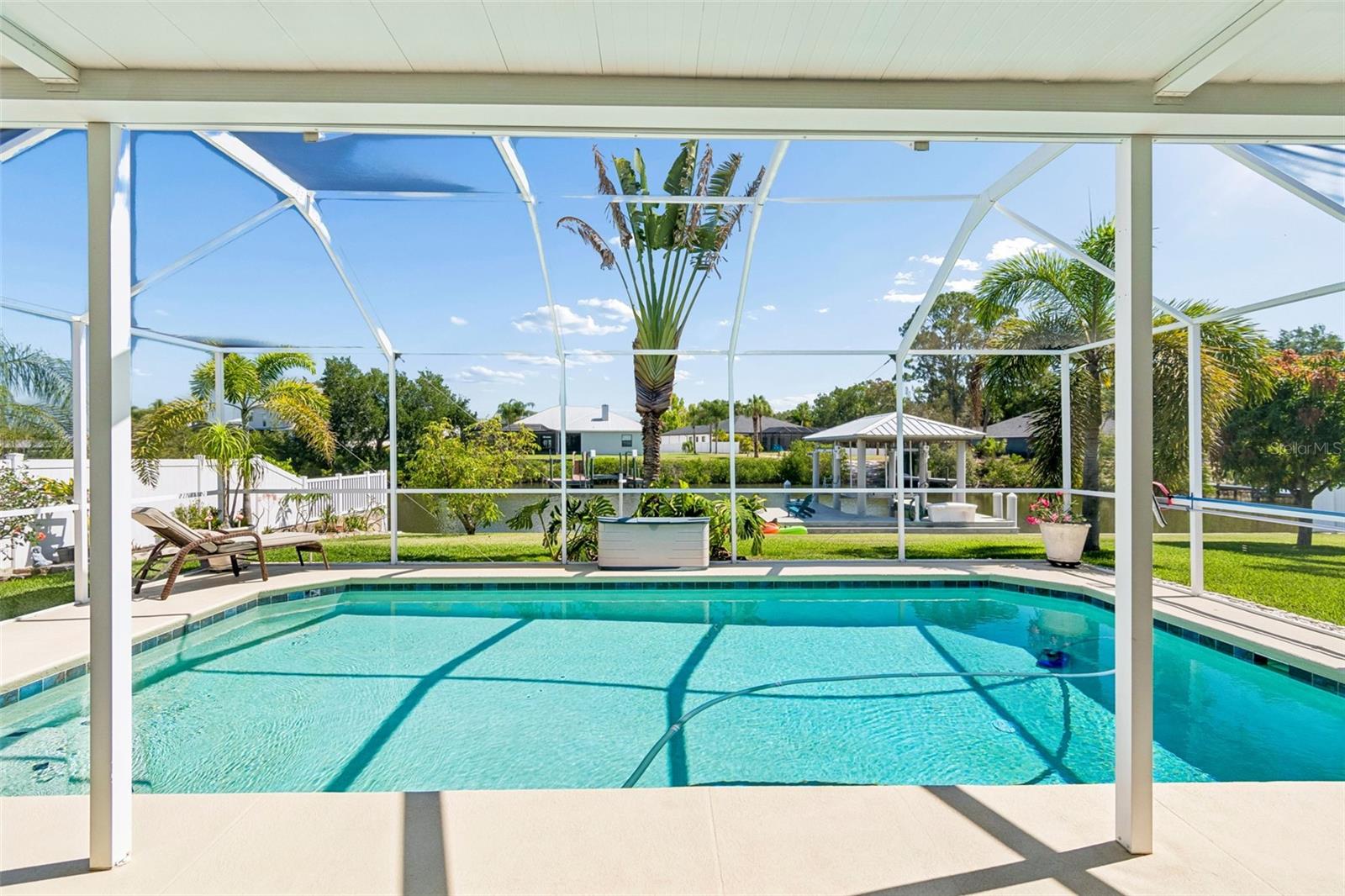 403 FLAMINGO DR, APOLLO BEACH, FL, 33572