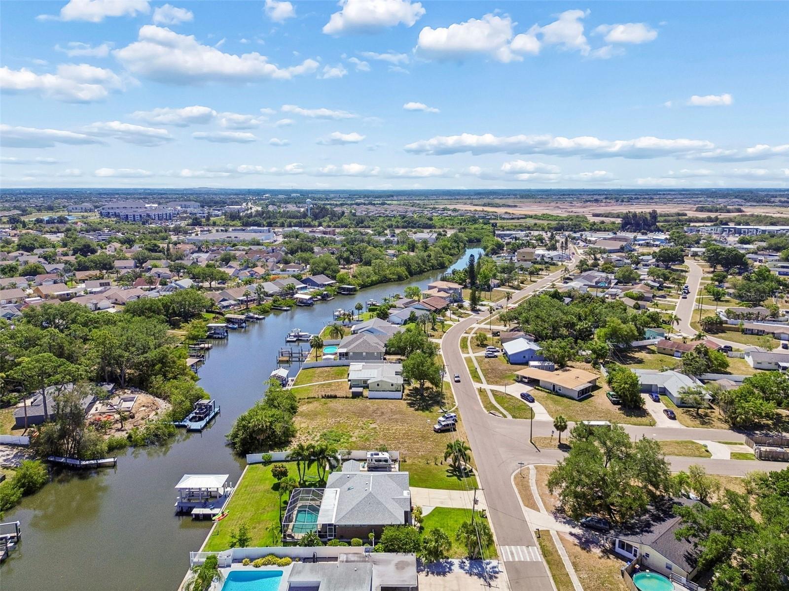 403 FLAMINGO DR, APOLLO BEACH, FL, 33572
