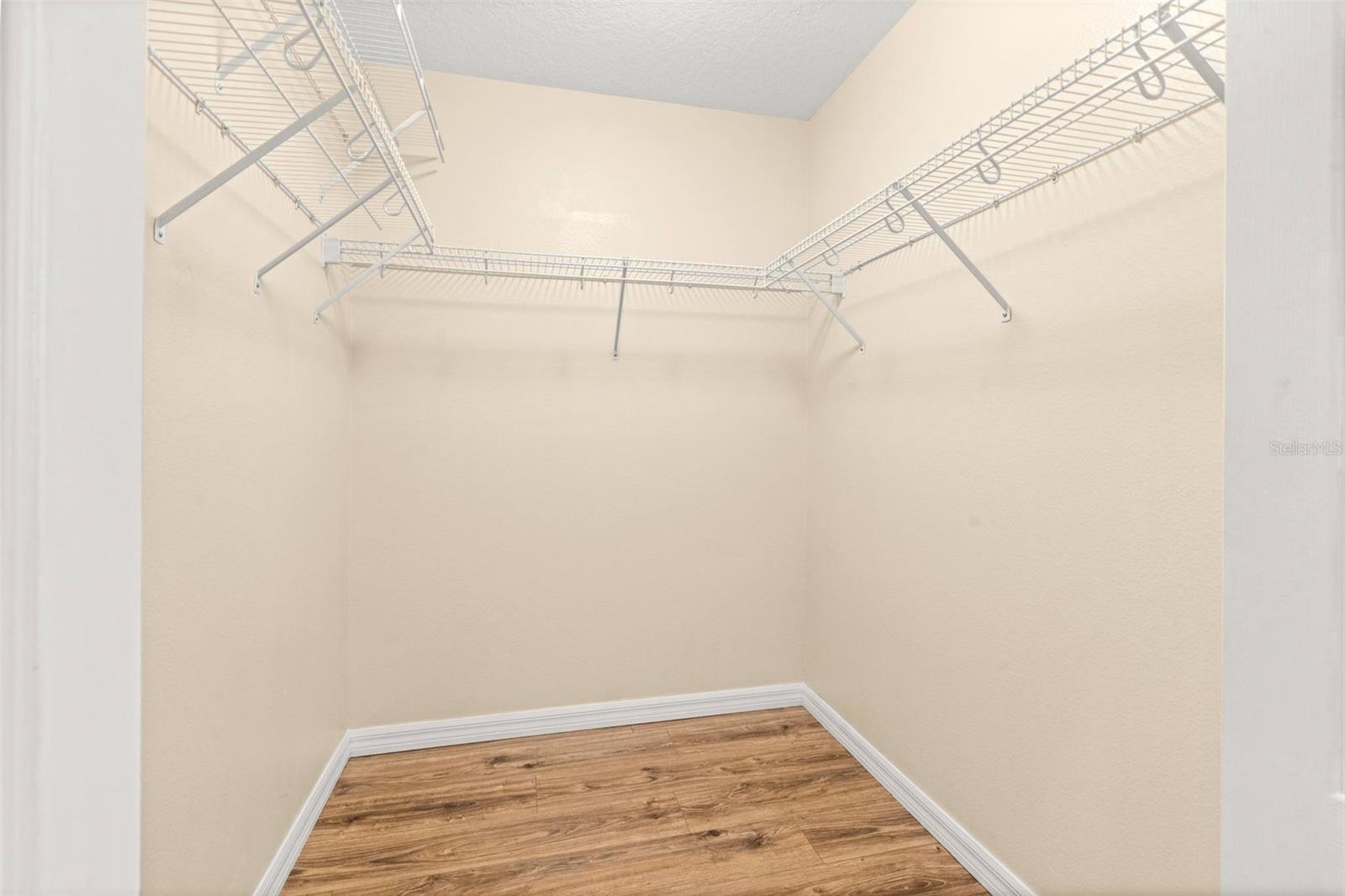 1525 CROOKED STICK DR, VALRICO, FL, 33596
