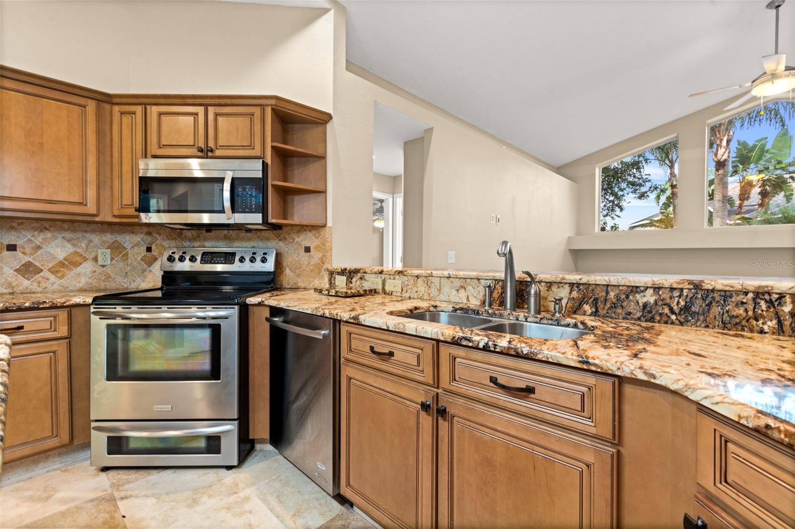 1525 CROOKED STICK DR, VALRICO, FL, 33596