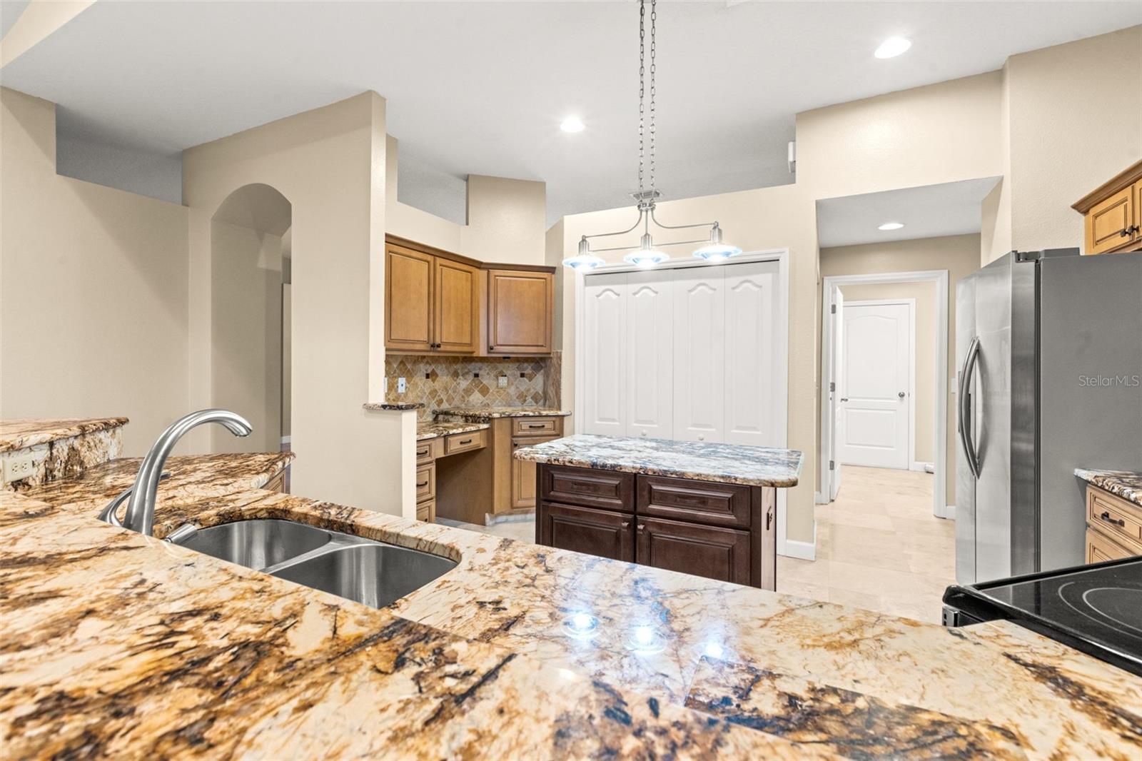 1525 CROOKED STICK DR, VALRICO, FL, 33596