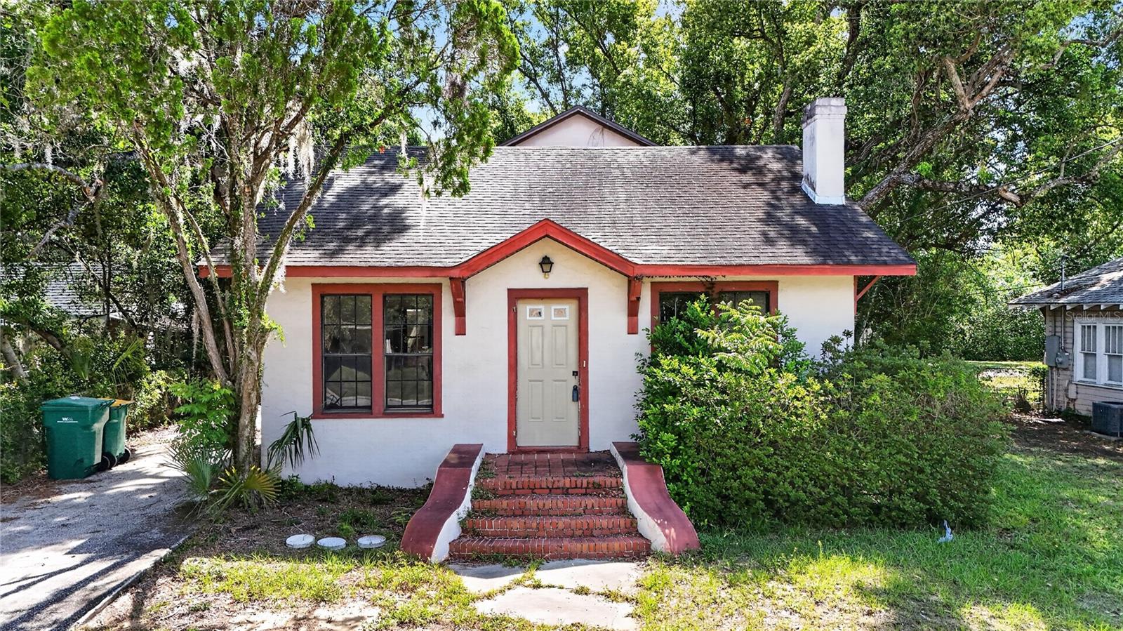 19 E MORNINGVIEW DR, EUSTIS, FL, 32726