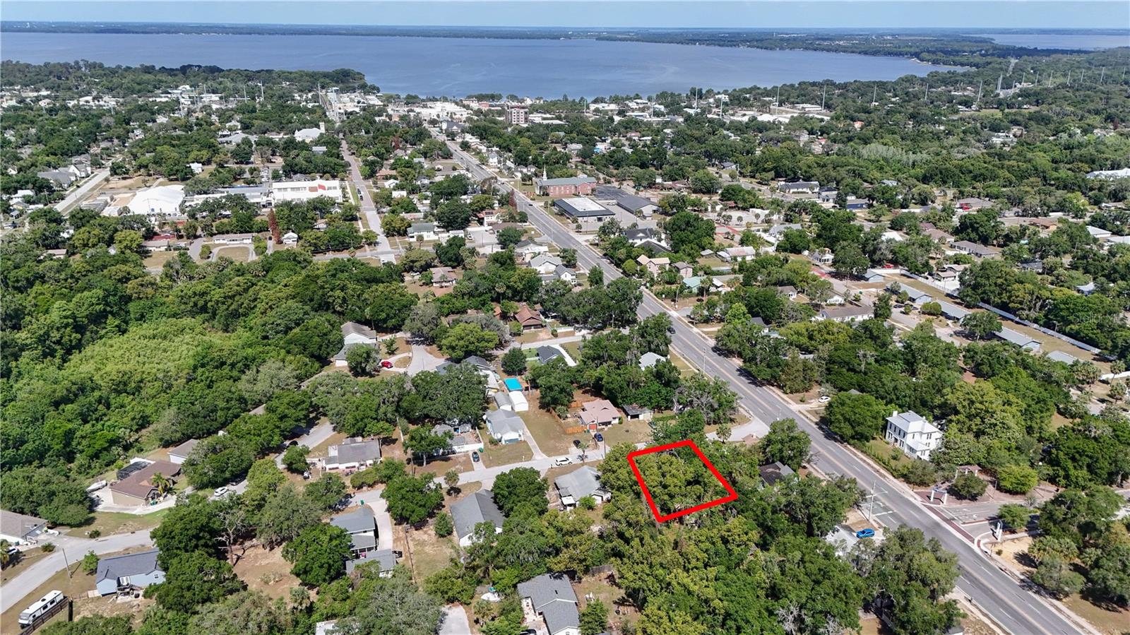 19 E MORNINGVIEW DR, EUSTIS, FL, 32726