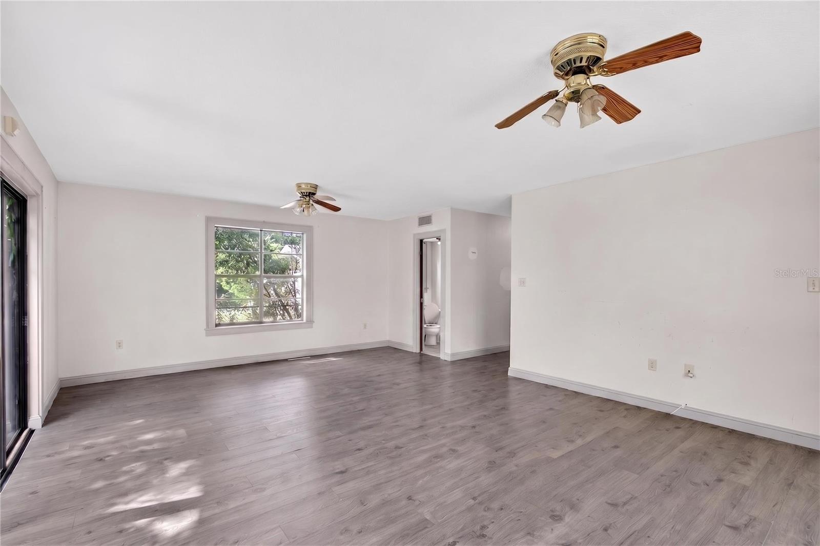 19 E MORNINGVIEW DR, EUSTIS, FL, 32726