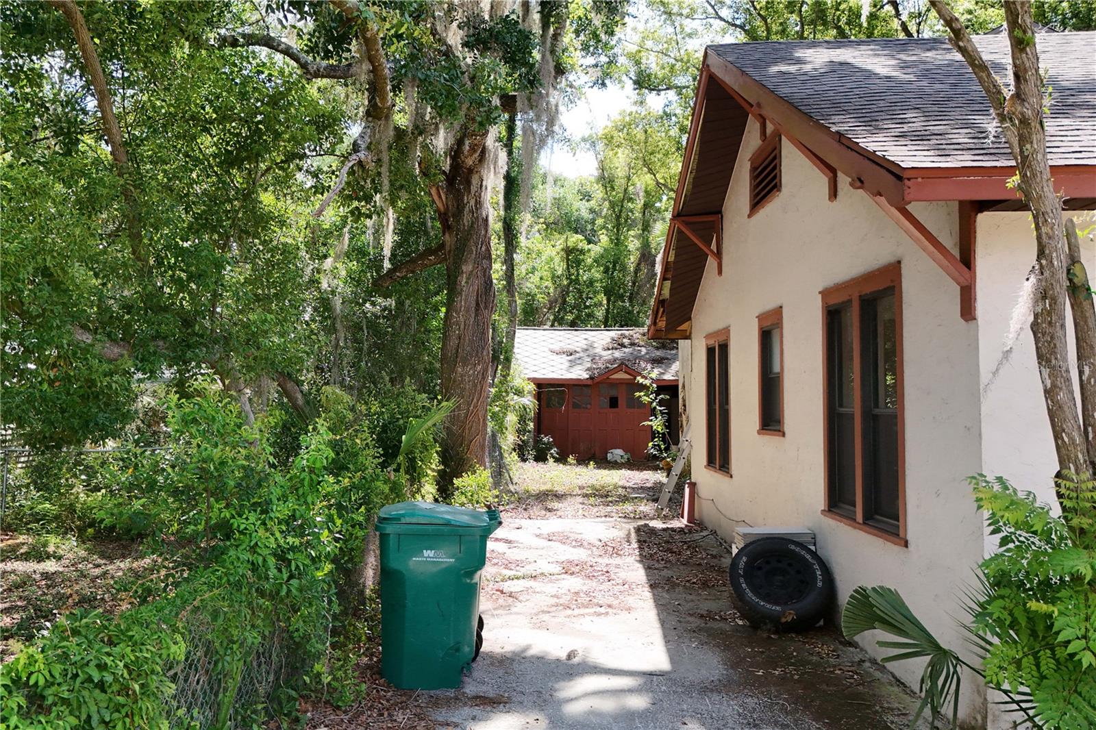 19 E MORNINGVIEW DR, EUSTIS, FL, 32726