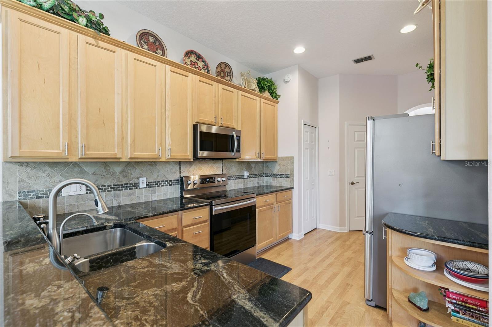 884 KERSFIELD CIR, LAKE MARY, FL, 32746
