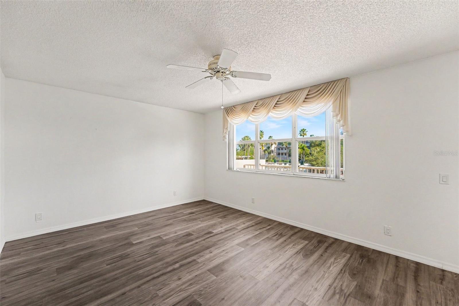 6205 SHORELINE DR #1106, ST PETERSBURG, FL, 33708