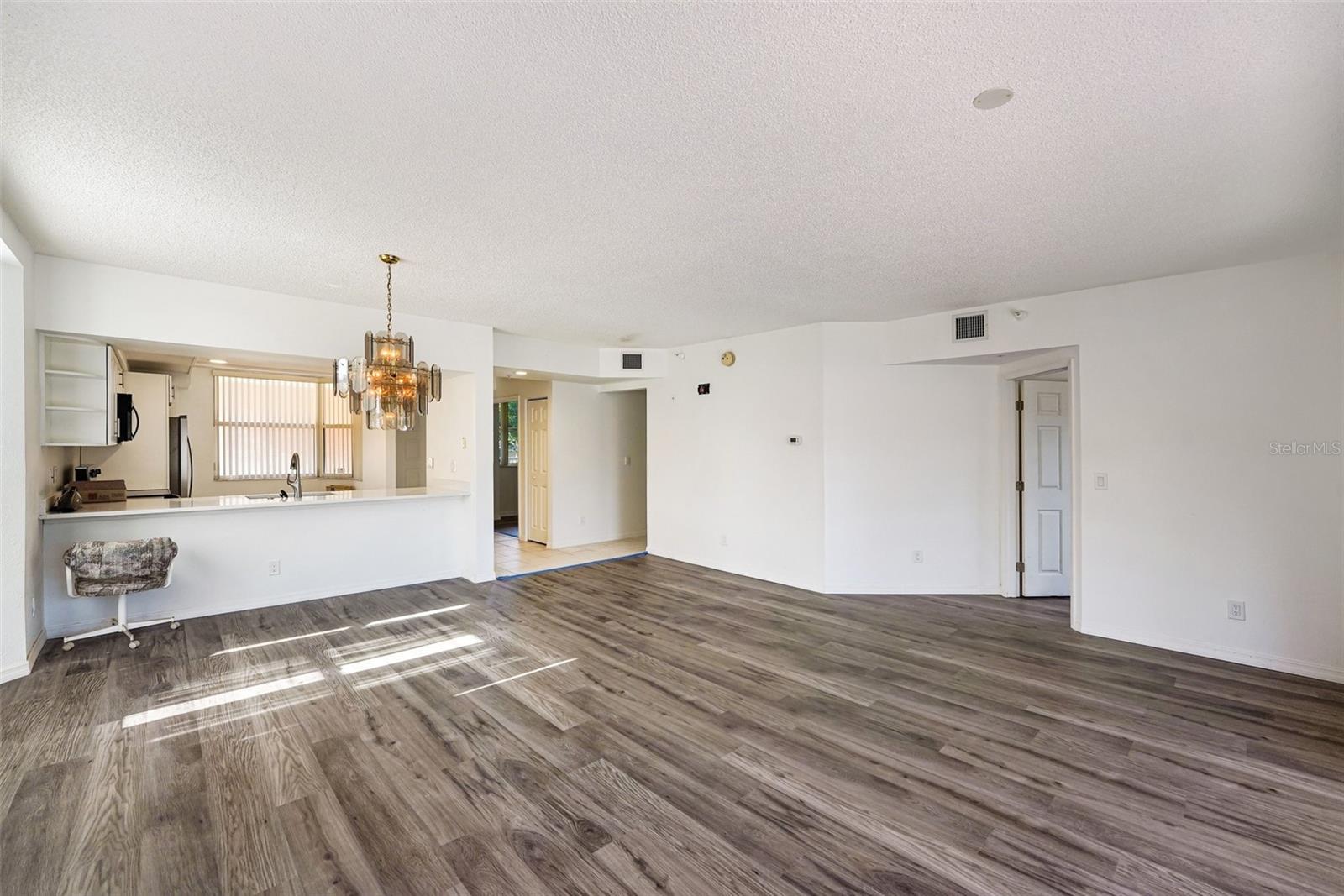 6205 SHORELINE DR #1106, ST PETERSBURG, FL, 33708