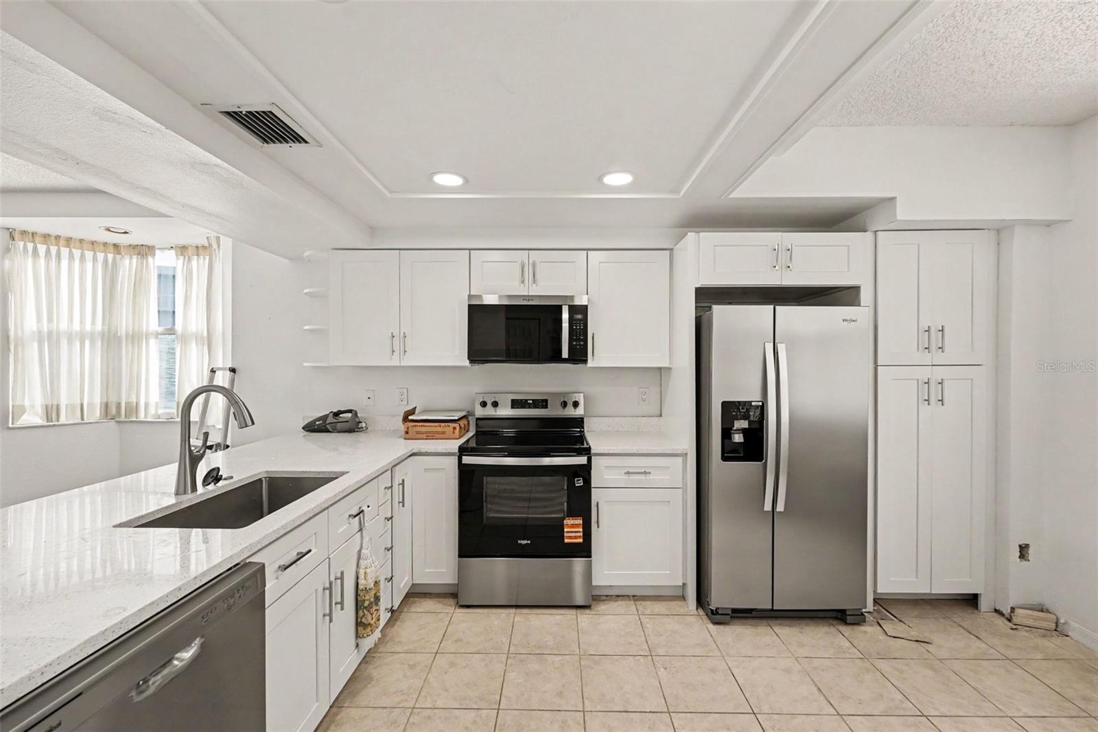 6205 SHORELINE DR #1106, ST PETERSBURG, FL, 33708