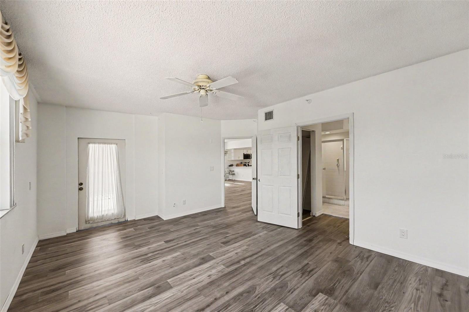 6205 SHORELINE DR #1106, ST PETERSBURG, FL, 33708