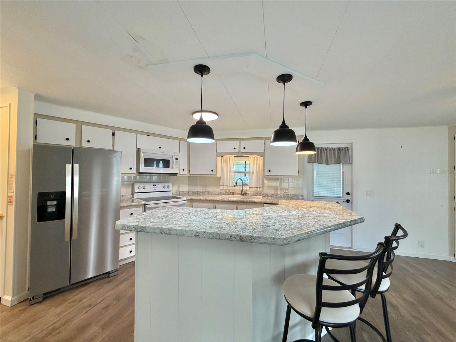 115 BOUGAINVILLEA DR, LEESBURG, FL, 34748